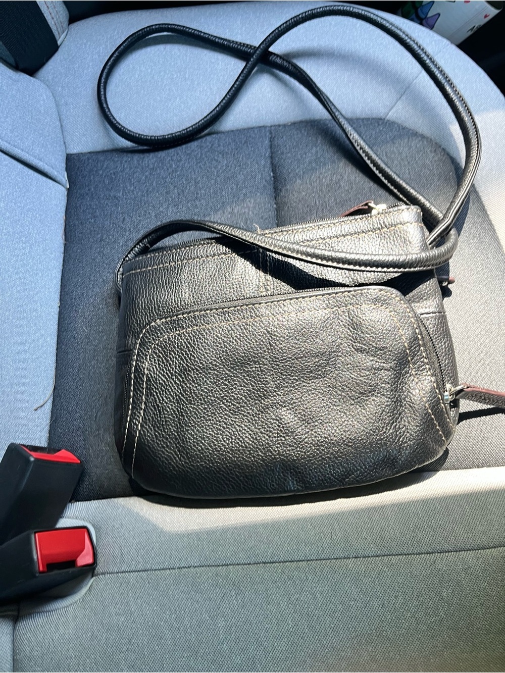 Tignanello Black Pebbled Leather Crossbody Bag lots of zipper compartments - Picture 5 of 12